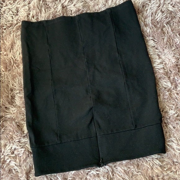 Black Skirt - Picture 4 of 7